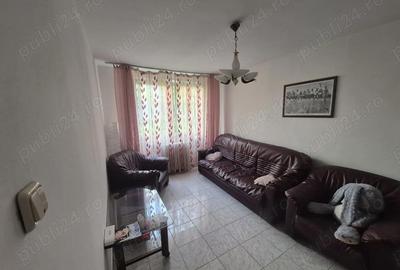 Apartament cu 2 camere decomandat în Precista - 3