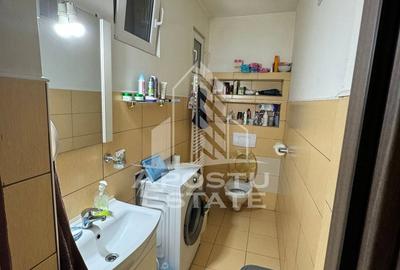 Casă cu 5 camere cu Canalizare în Diniaș - 8