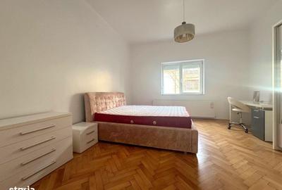 Casă cu 8 camere cu Canalizare în Girocului - 8