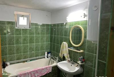 Casă cu 3 camere cu Teren 1300 Mp în Pecineaga - 1