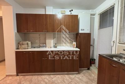 Apartament cu 3 camere semidecomandat, mobilat în Central - 9