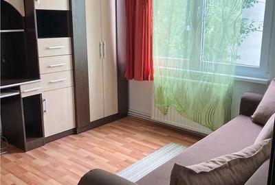 Apartament cu 2 camere în 22 Decembrie 1989 - 3