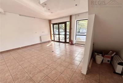 Spațiu comercial, de 36 mp, în Central - 3