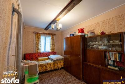 Casă cu 4 camere cu Canalizare în Central - 12