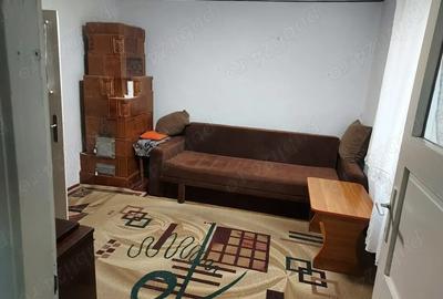 Casă cu 4 camere cu Teren 225 Mp în Central - 2