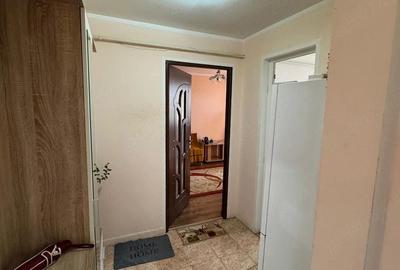 Apartament cu 3 camere semidecomandat în Micro 40 - 4