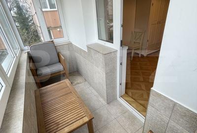 Apartament cu 3 camere decomandat în Obcini