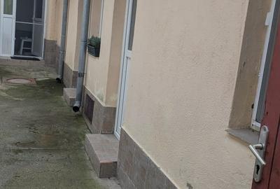 Casă 351 mp cu 3 Corpuri Separate (Gaze/Curent Individual) • Sector 1 - 2