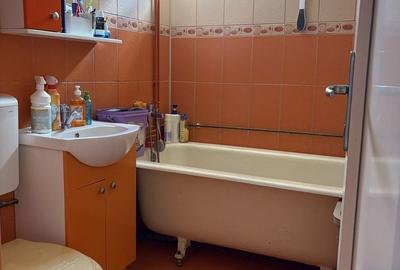 Apartament cu 3 camere semidecomandat în Central - 3