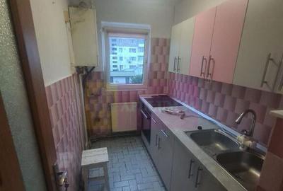 Apartament cu 3 camere de vanzare in Campina - Zona Cuza - 3