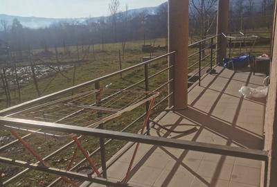 Casă cu 3 camere cu Teren 3000 Mp în Bogdănești - 5