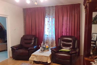 Vanz. P + M mobilata si utilata, caramida, 500.mp.,d.9 ml, 2 garaje str. Grivitei cu G.E.Grigorescu - 19