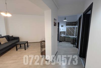 Apartament cu 3 camere semidecomandat în Cug