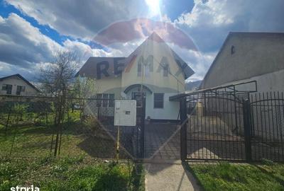 Casă cu 5 camere cu Teren 359 Mp în Central - 3