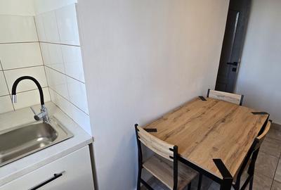 Garsonieră decomandată, mobilată în Central - 11