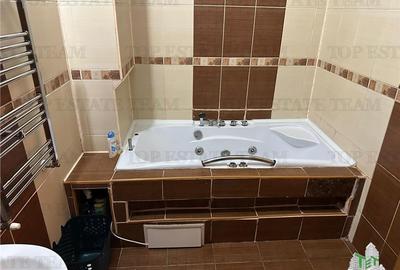 Apartament 3 camere de vanzare in zona  Doi Cocosi - 8