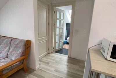 Apartament cu 3 camere decomandat în Păcurari - 2