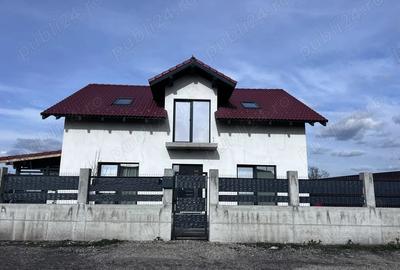 Casă cu 3 camere cu Teren 6000 Mp în Central - 5