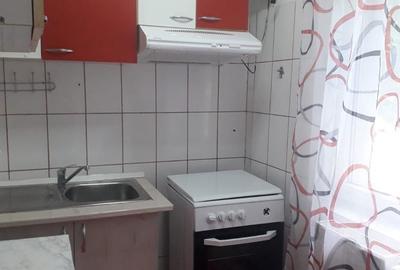 Garsonieră semidecomandată în Broșteni - 3