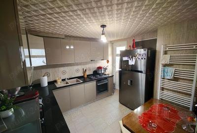 Casă cu 7 camere cu Teren 650 Mp în Central - 7