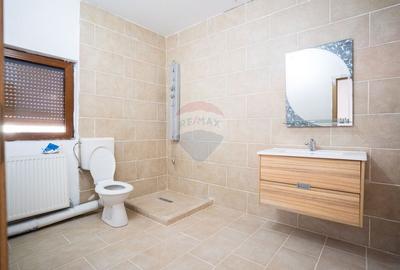 Casă cu 6 camere cu Teren 380 Mp în Nord-Est - 20