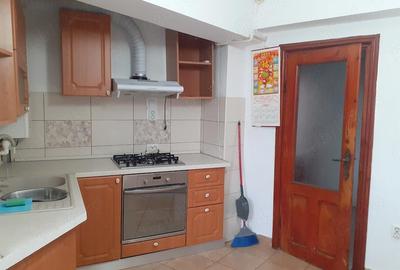 Apartament cu 3 camere decomandat în Barieră - 7