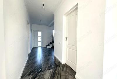 Casă cu 4 camere cu Teren 280 Mp în Covaci - 6