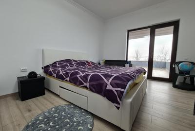 Casă individuală cu 8 camere cu Canalizare în Balotești - 19