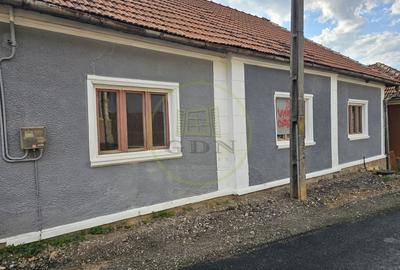 Casă individuală cu 3 camere cu Canalizare în Călugări - 1