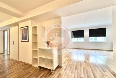 Apartament cu 3 camere decomandat în Vitan