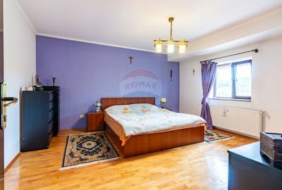Casa / Vila de vanzare in Mogosoaia, langa lac si padure - 11