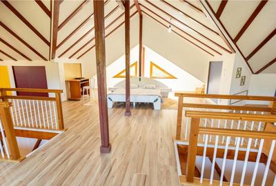 Vila 7 camere - Babana - Arges - teren 4391 mp - fara comisi - 2