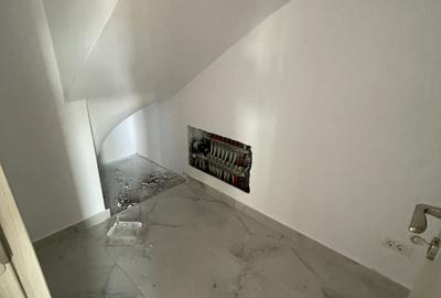 Giroc-Bld. Aviatiei | 5 camere | 3 bai | Bucatarie inchisa - 13