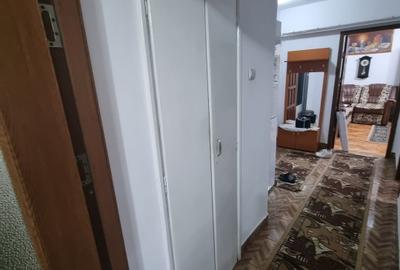 Apartament 2 camere decomandate, 52mp, etaj 1/2, in Filiasi, centru - 10