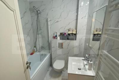 Garsoniera spatioasa zarnesti , stare impecabila . - 5