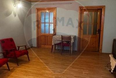 Apartament cu 2 camere de vanzare in zona Zamca - 2