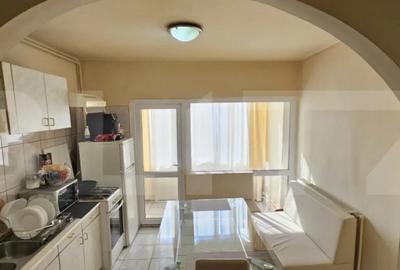 Apartament cu 2 camere decomandat în Central