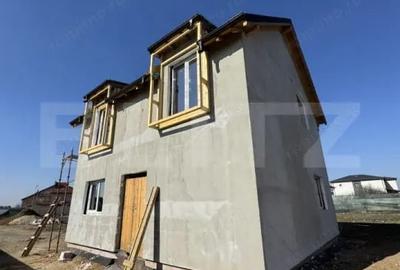 Casă cu 4 camere cu Teren 76 Mp în Central - 1