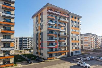 Apartament cu 2 camere decomandat în Tractorul - 21