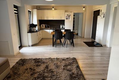 Apartament de 3 camere -Tractorul - 3
