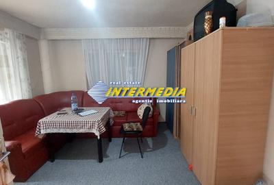 Casă individuală cu 4 camere cu Canalizare în Berghin - 1