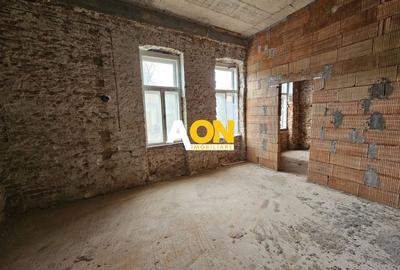 Casă individuală cu 11 camere cu Canalizare în Central - 8