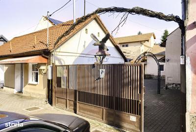 Spațiu comercial, de 304 mp, în Central - 8