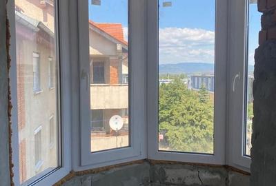Apartament cu 3 camere decomandat în Central - 4