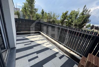 Apartament cu 2 camere semidecomandat în Între Lacuri