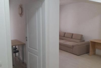 Garsonieră decomandată în Central - 1