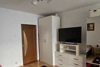 Garsonieră decomandată, mobilată în Dristor - 2