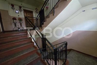 Apartament cu 2 camere decomandat, mobilat în Broscărie