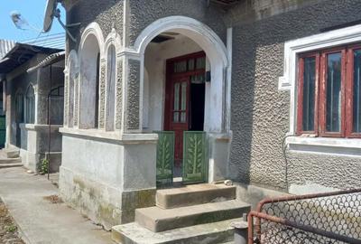 Casă cu 5 camere cu Teren 1600 Mp în Doicești - 9