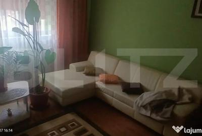 Casă cu 4 camere cu Teren 1900 Mp în Central - 1